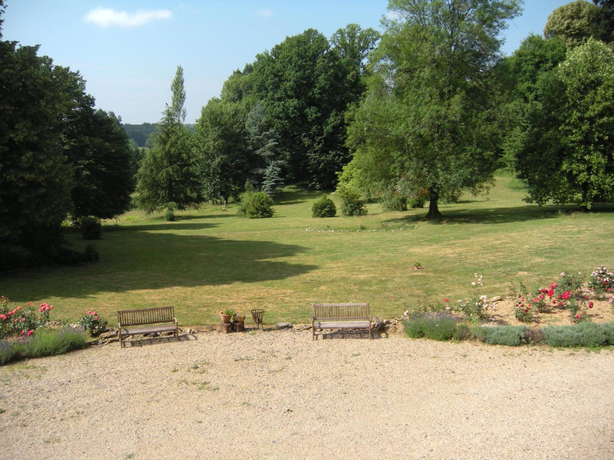 Chateau De Bellefond Lagrauliere Luaran gambar